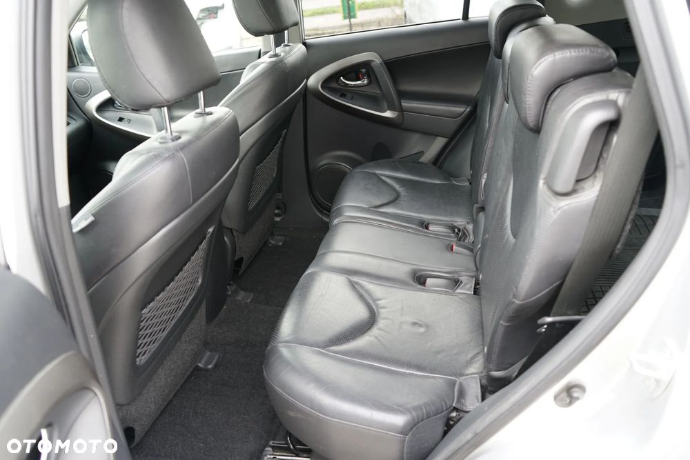 Toyota RAV4 2.0 VVT-i Premium - 18