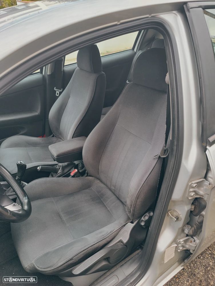 Alfa Romeo 147 1.6 T.S. 16V 120 - 6