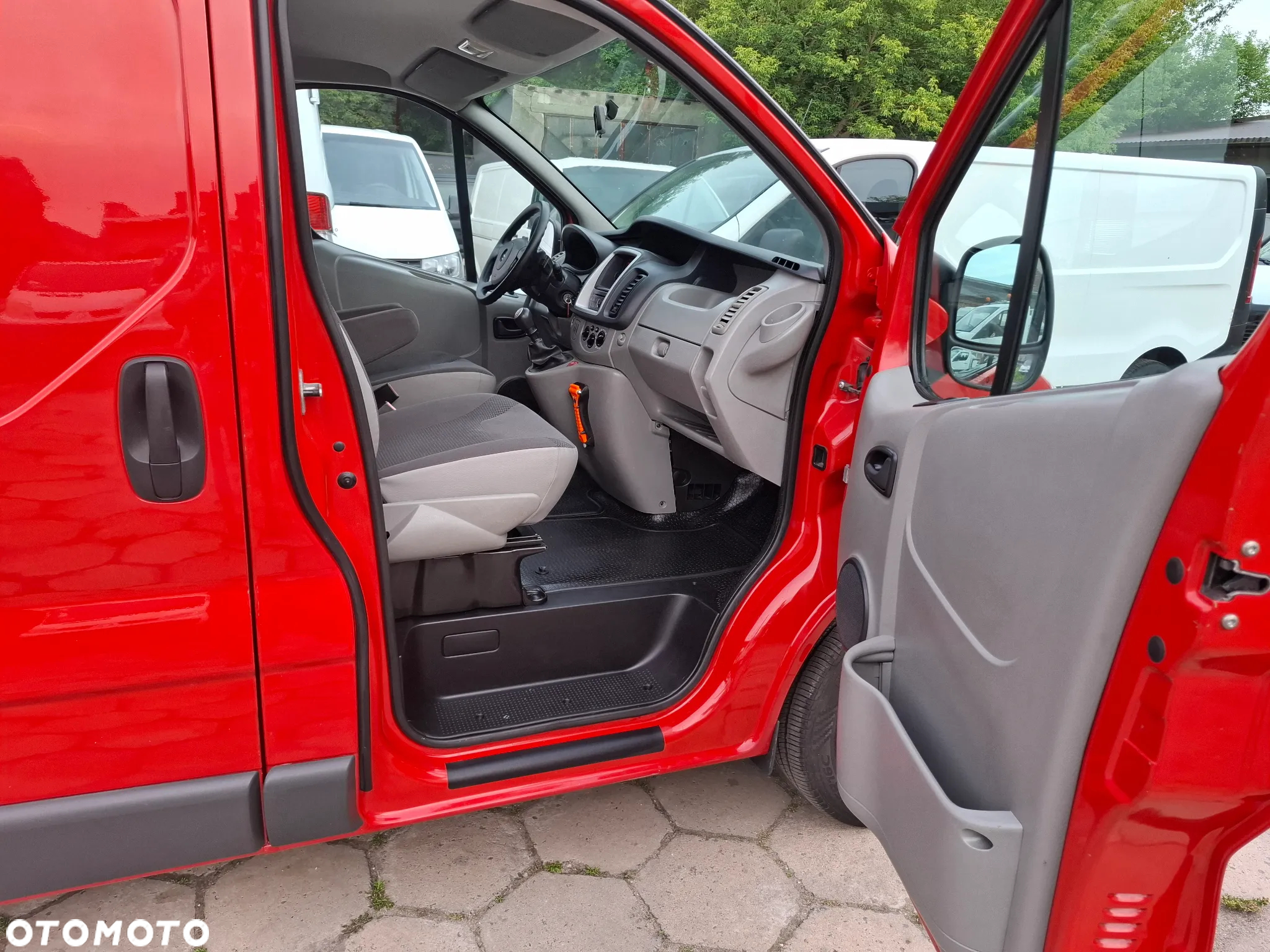 Opel Vivaro 2012 2.0CDTI 115KM 6BIEGÓW KLIMA - 18