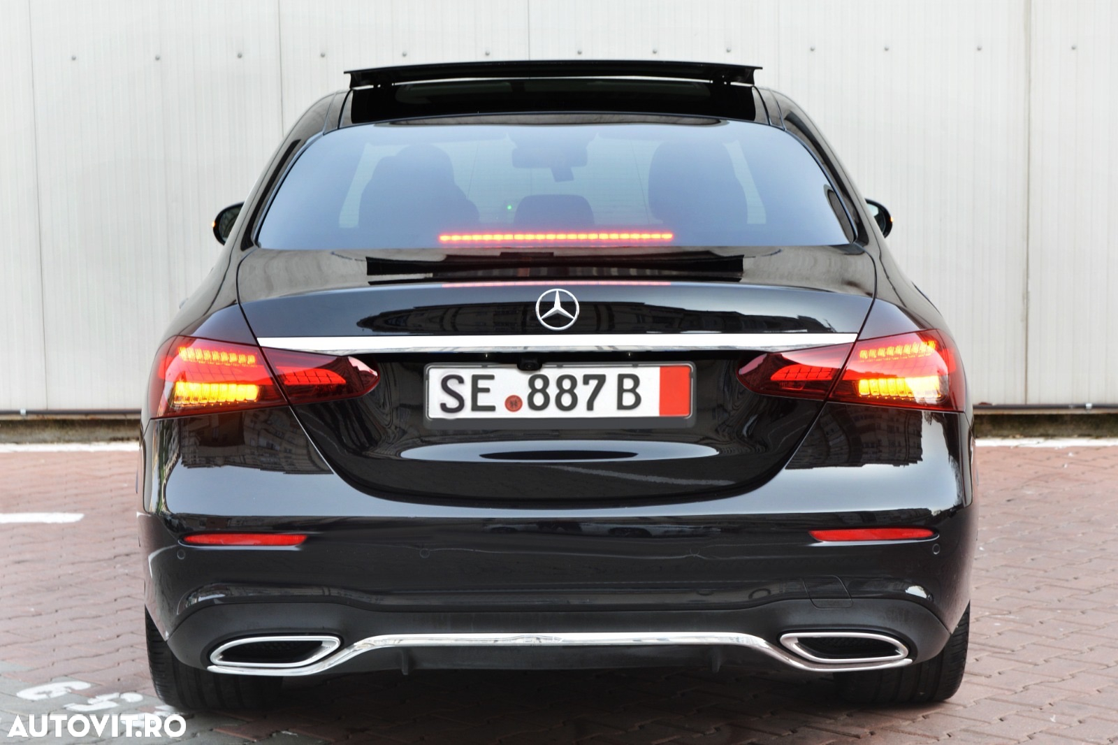 Mercedes-Benz E 220 d 9G-TRONIC AMG Line - 16