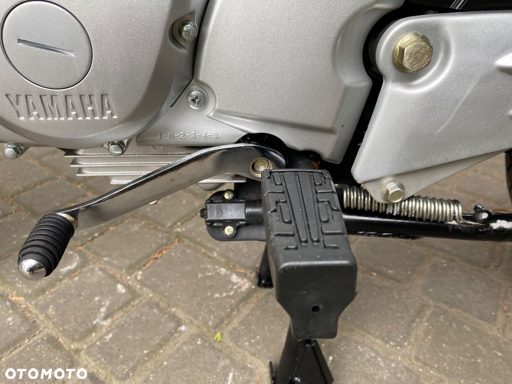 Yamaha YBR - 15