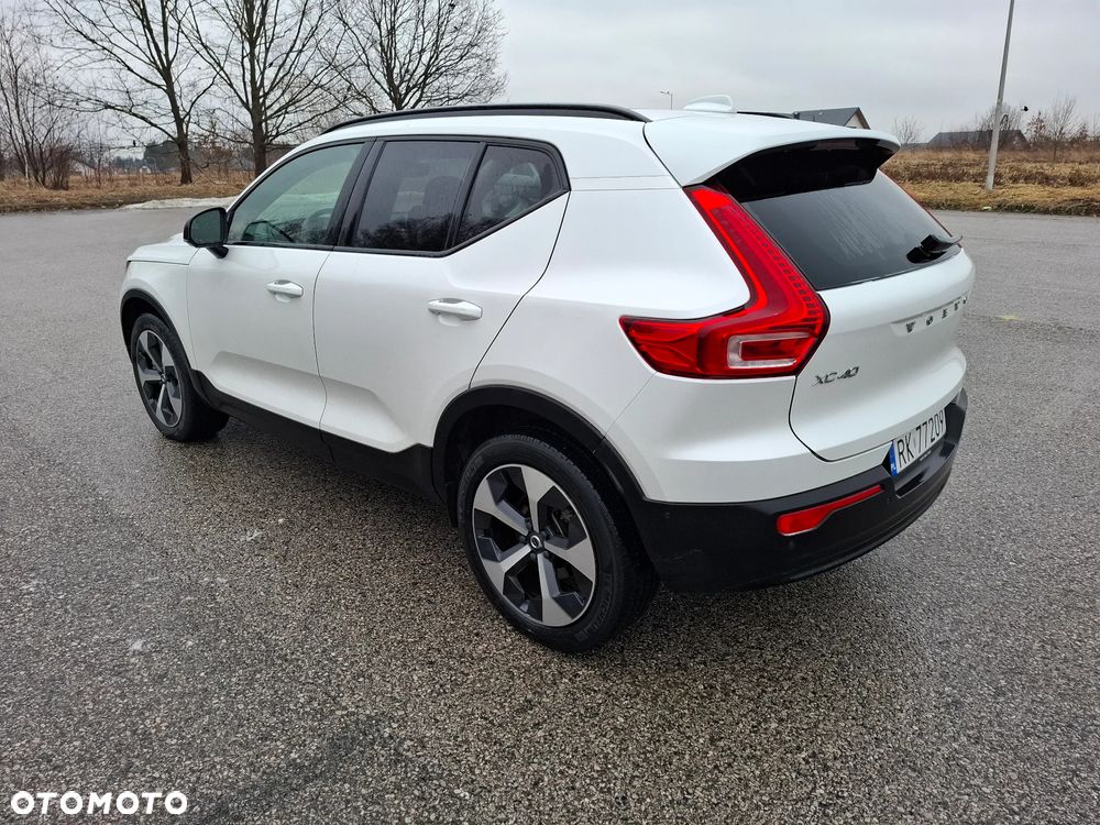 Volvo XC 40 B5 AWD Ultimate Dark - 3