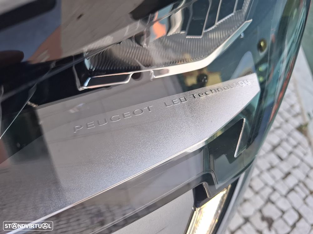 Peugeot 3008 PureTech 130 Stop & Start GPF EAT8 Active Business-Pack - 58