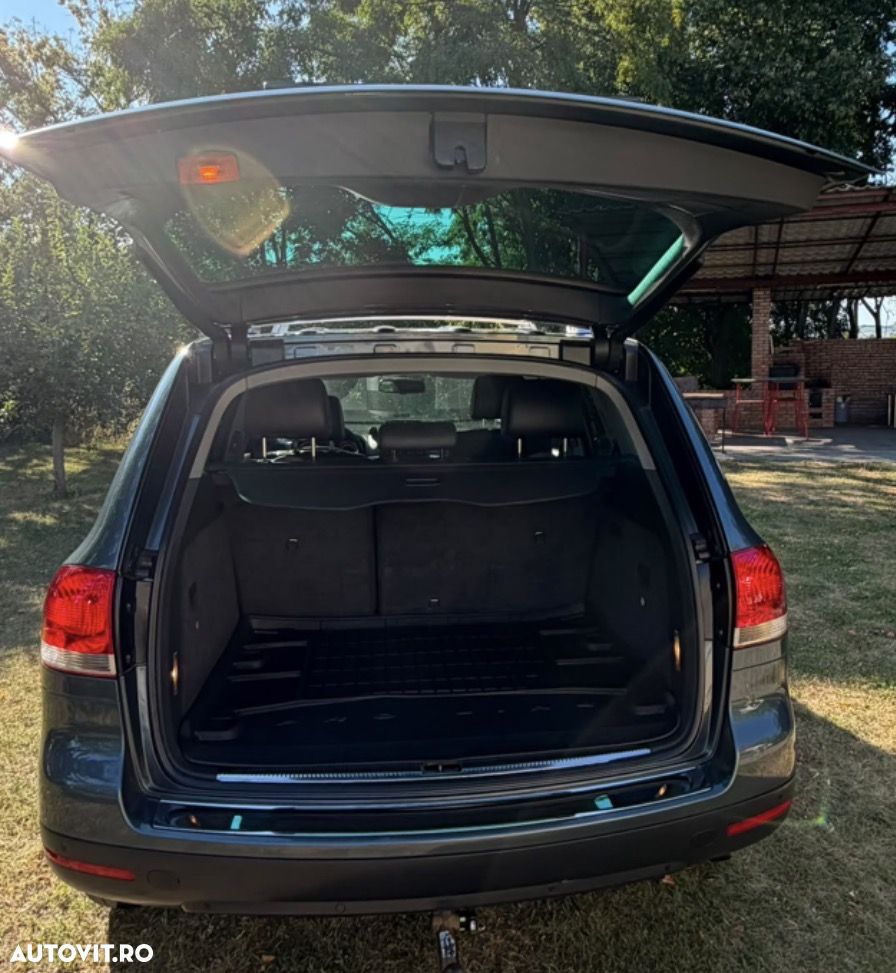 Volkswagen Touareg 2.5 TDI R5 Aut. - 11