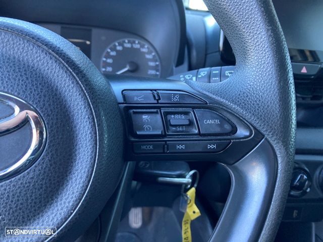 Toyota Yaris 1.0 VVT-i ACtive - 11