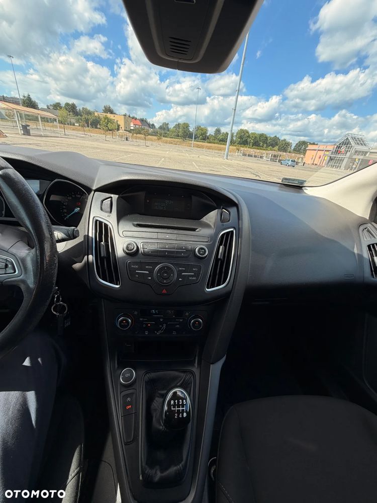 Ford Focus 1.0 EcoBoost Trend - 4