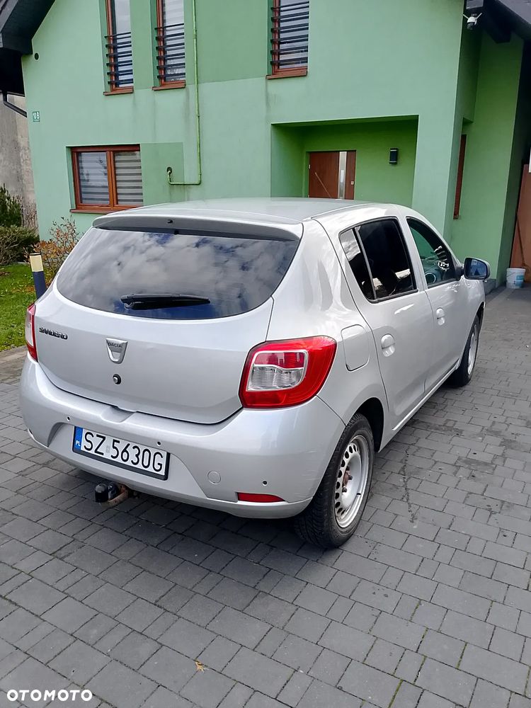 Dacia Sandero 1.2 16V Celebration - 4