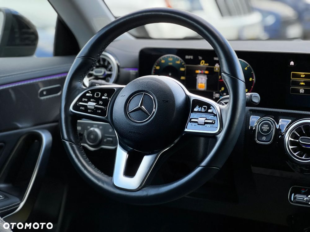 Mercedes-Benz CLA - 23