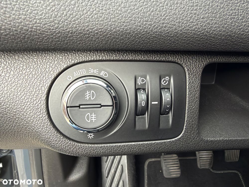 Opel Meriva - 13