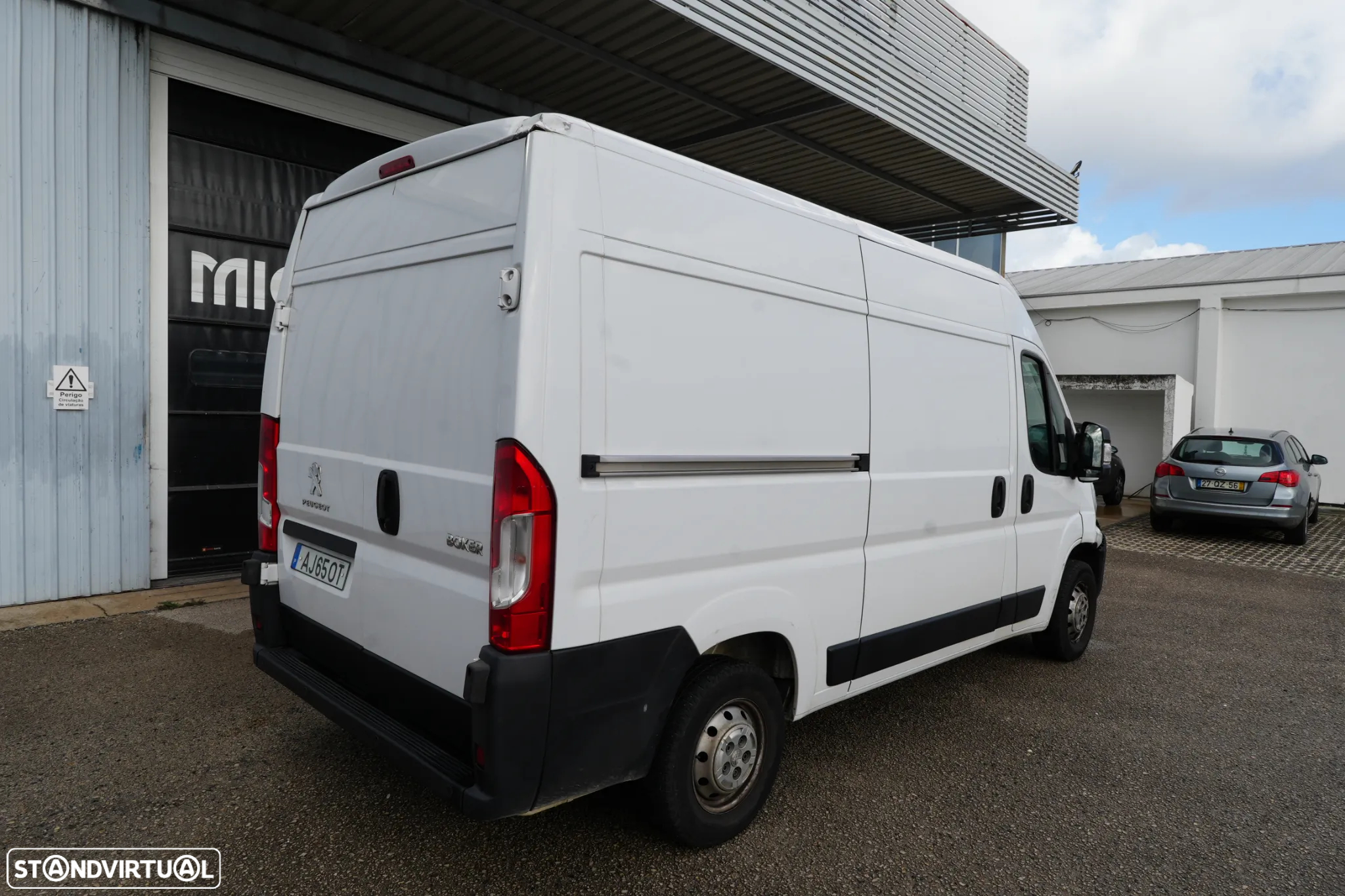 Peugeot Boxer L2H2 2.2BlueHDI 140cv - 4