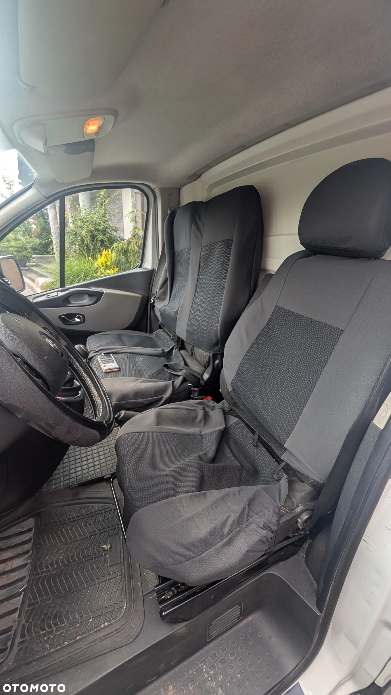 Renault Trafic - 11