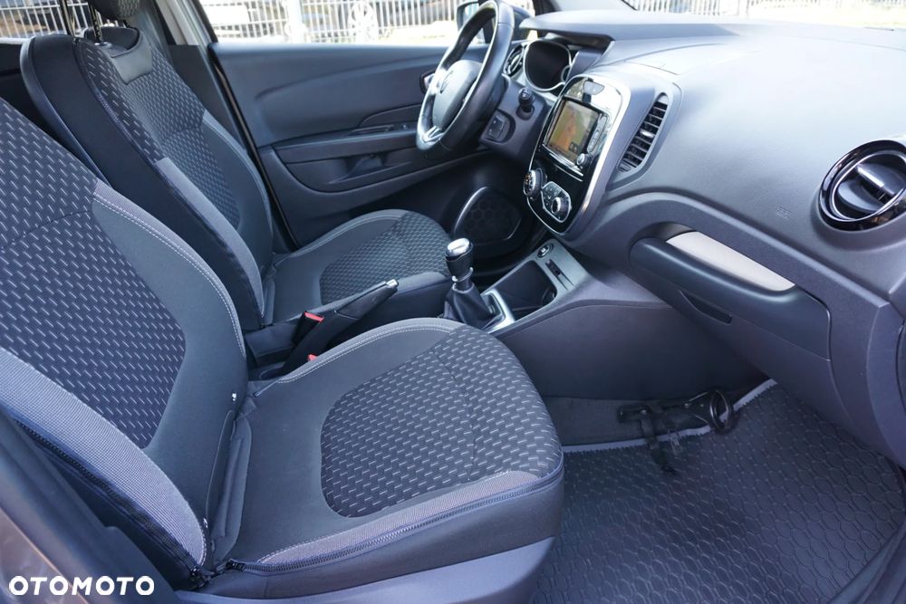 Renault Captur 1.2 Energy TCe Night&Day - 17