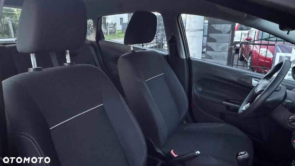 Ford Fiesta - 16