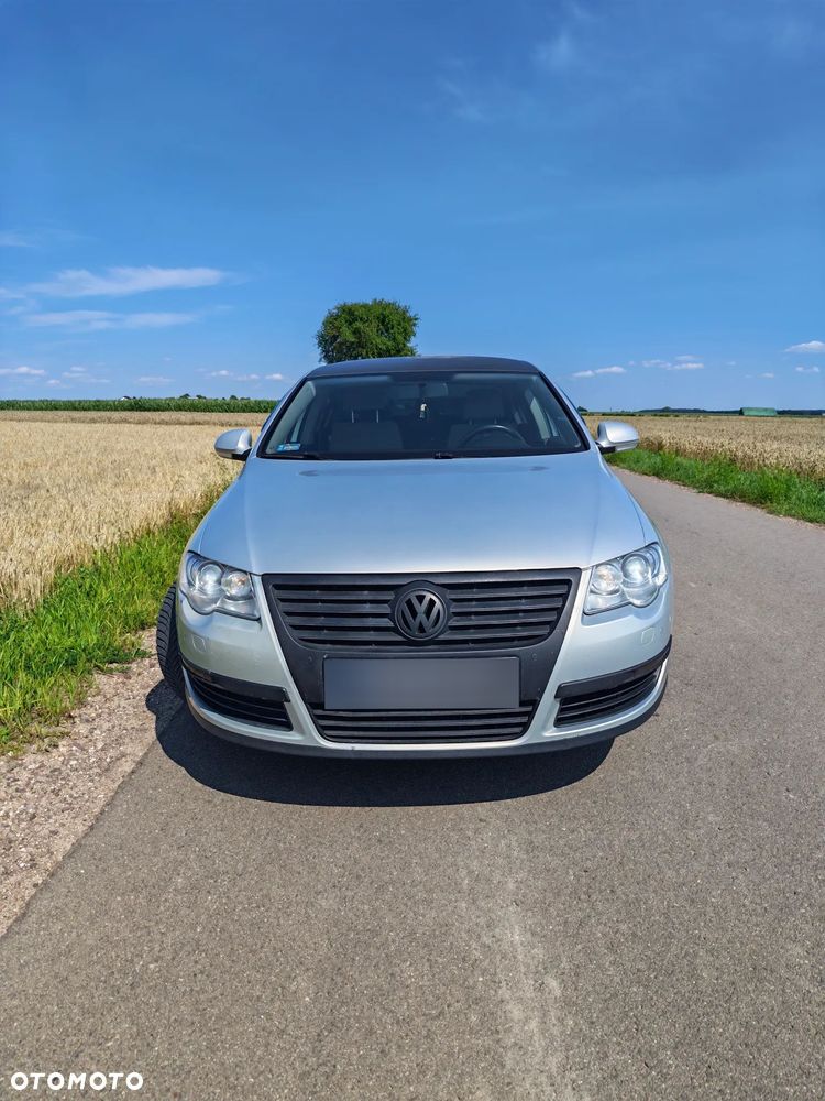 Volkswagen Passat 2.0 TDI DPF DSG Comfortline - 4