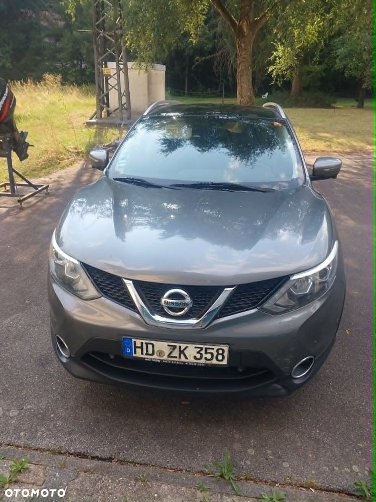 Nissan Qashqai 1.6 dCi 4 x 4 DPF Start/Stop tekna - 1