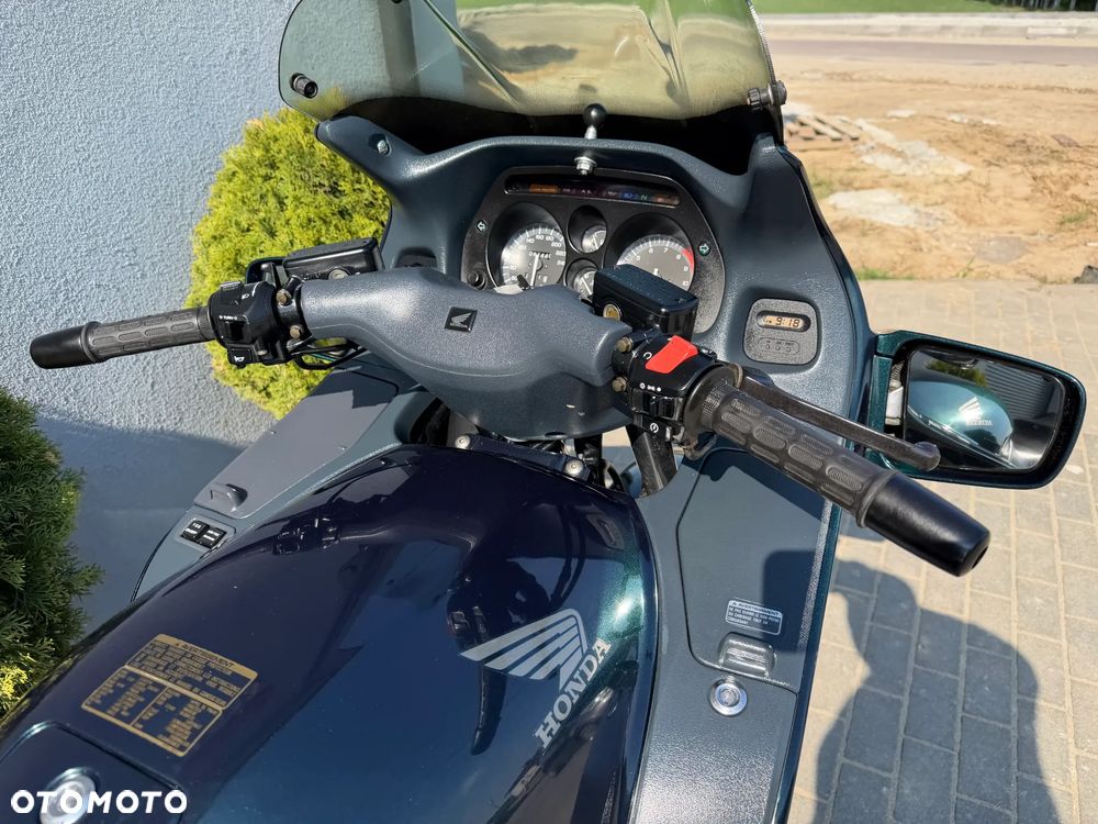 Honda ST - 16