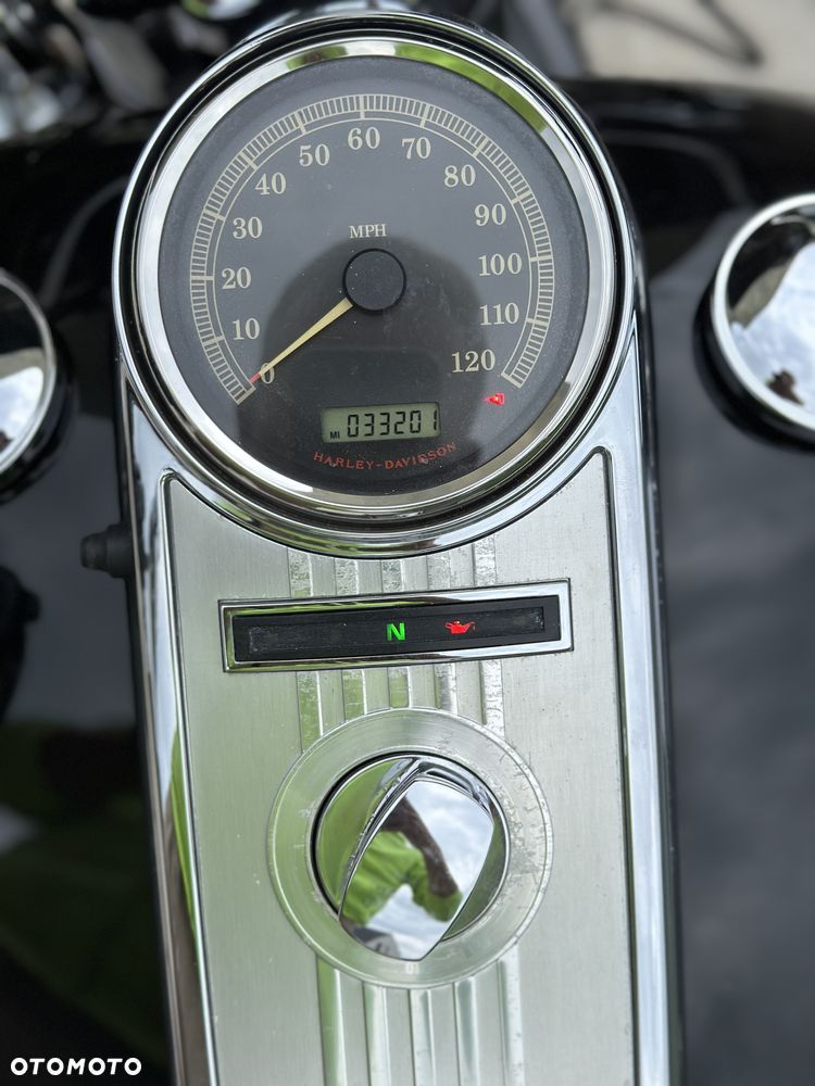 Harley-Davidson Touring Road King - 9