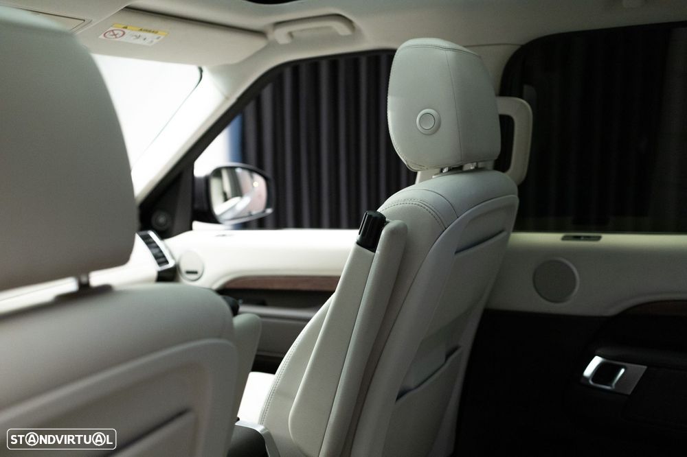 Land Rover Discovery 3.0 TD6 HSE Auto - 19