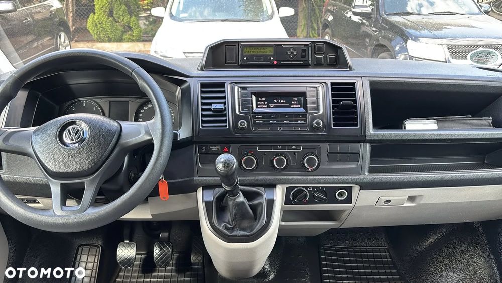 Volkswagen Transporter T6 - 24