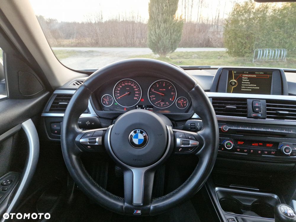 BMW Seria 3 320d xDrive - 19
