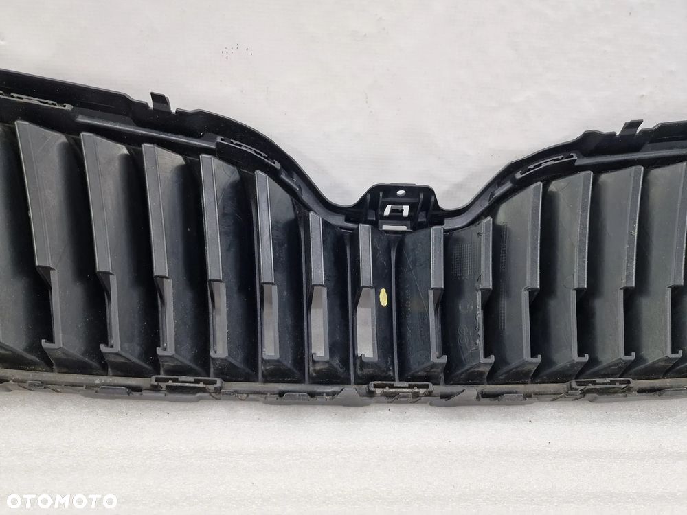 SKODA SUPERB II 2 LIFT 13- ATRAPA / GRILL PRZEDNI PRZÓD , NR 3T0853668B , NR AUKCJI GL657 - 12