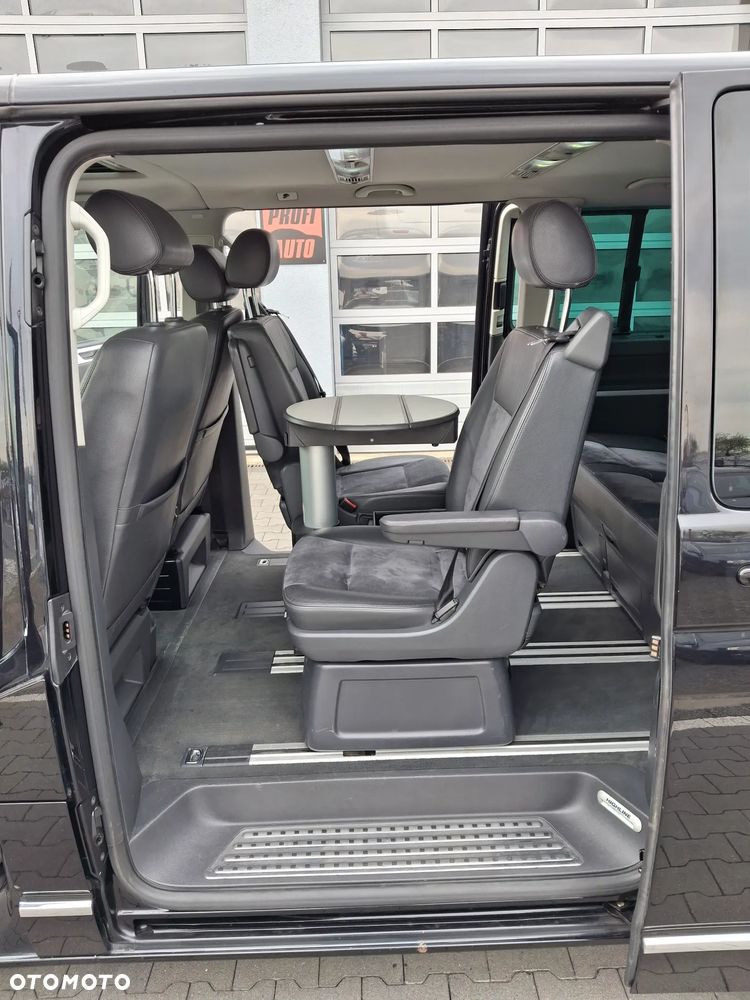 Volkswagen Multivan - 13