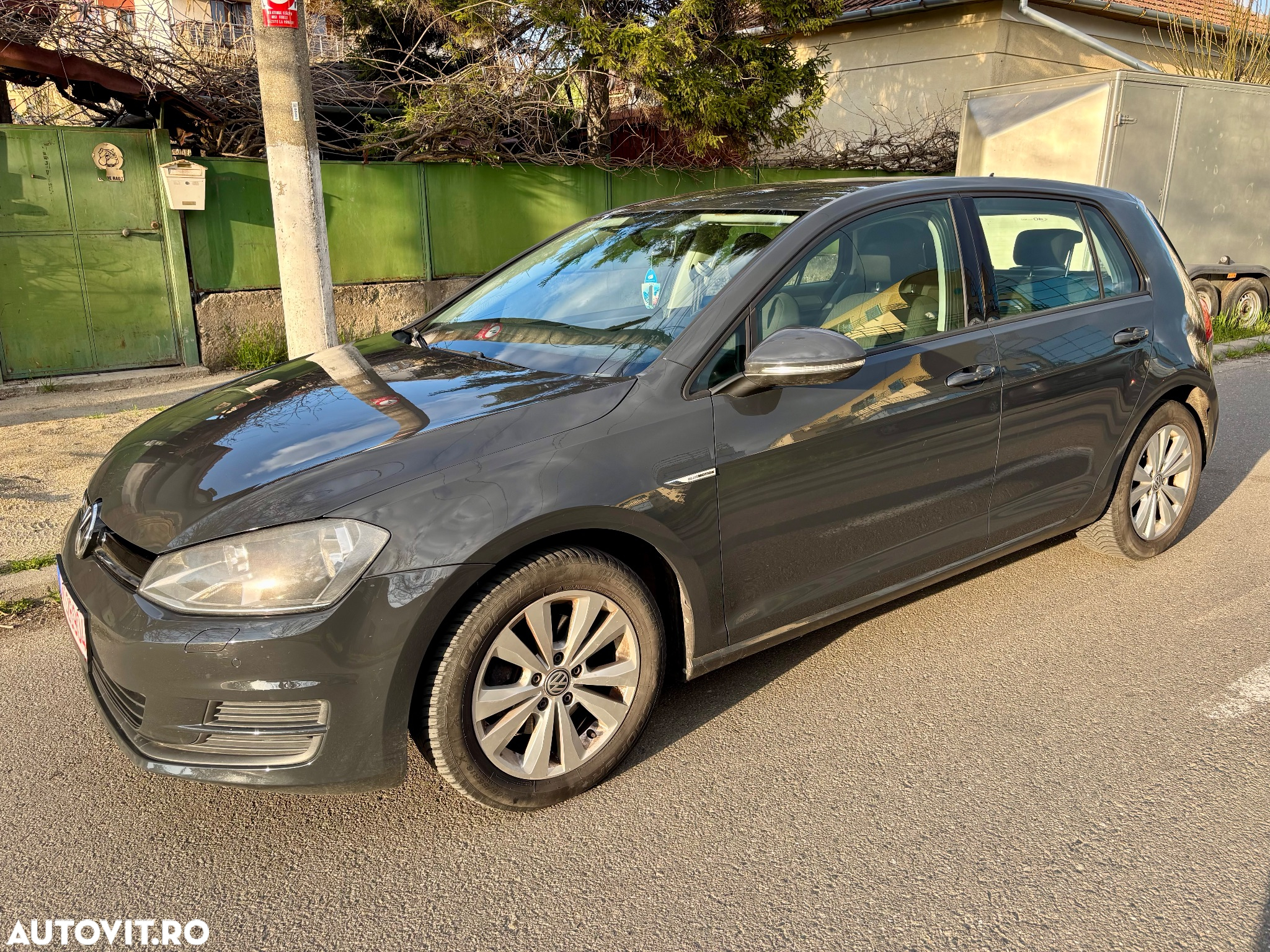 Volkswagen Golf 1.6 TDI BlueMotion Comfortline - 4