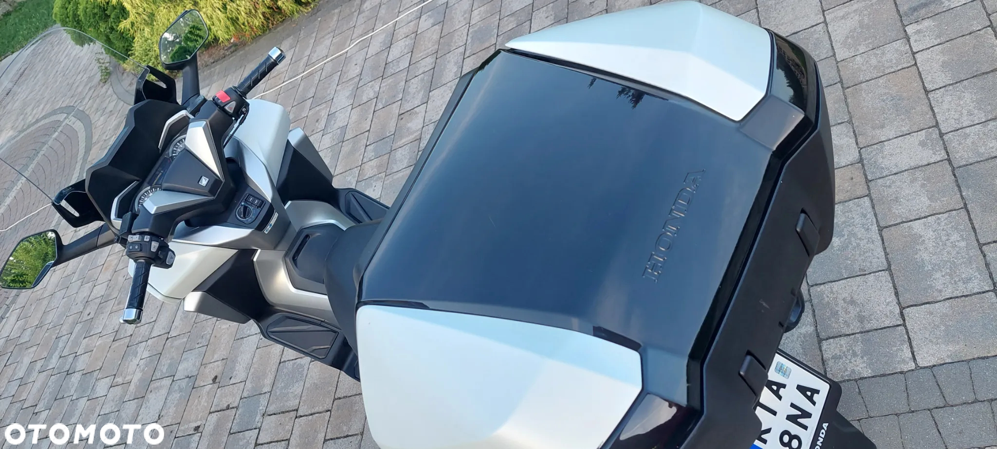 Honda NSS - 17