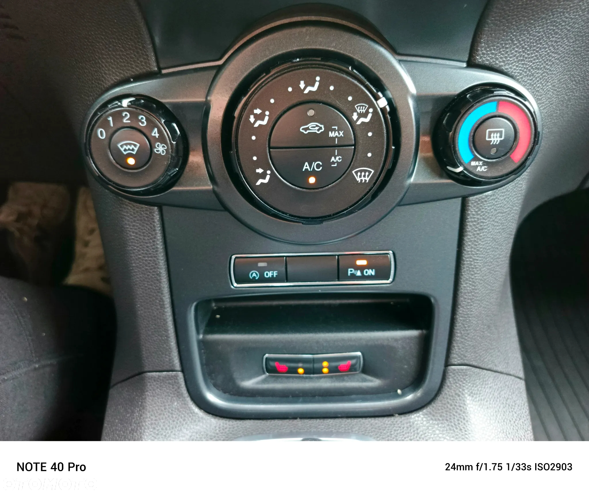 Ford Fiesta 1.0 EcoBoost Platinium X - 27