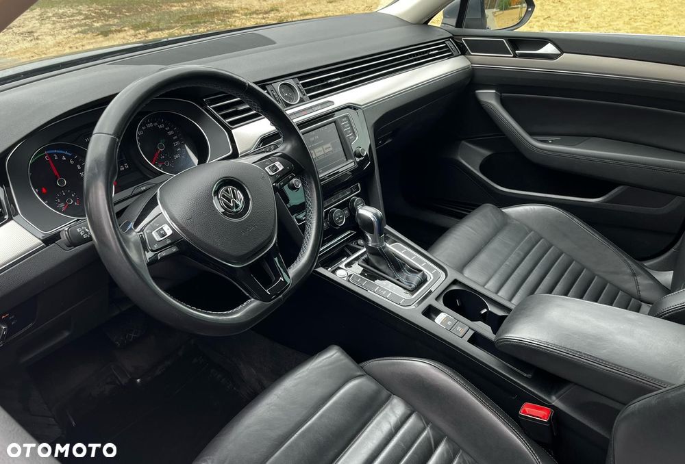 Volkswagen Passat - 7