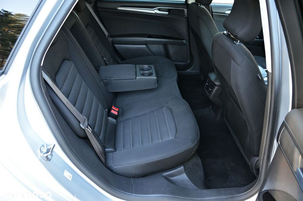 Ford Mondeo 2.0 TDCi STart-Stopp Titanium - 34
