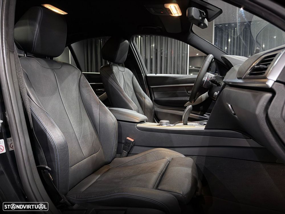 BMW 330 e iPerformance Pack M - 37