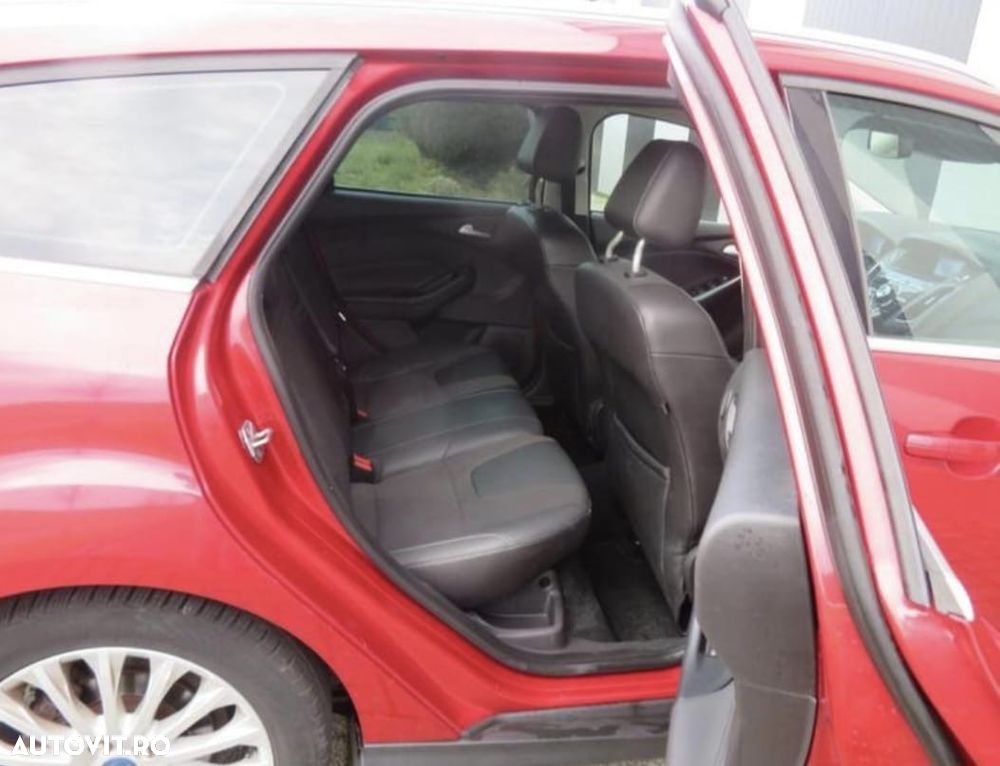 Ford Focus - 8