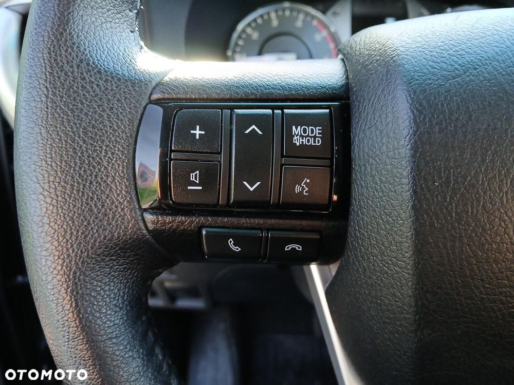 Toyota Hilux 2.8 D-4D Double Cab SR5 4x4 - 25