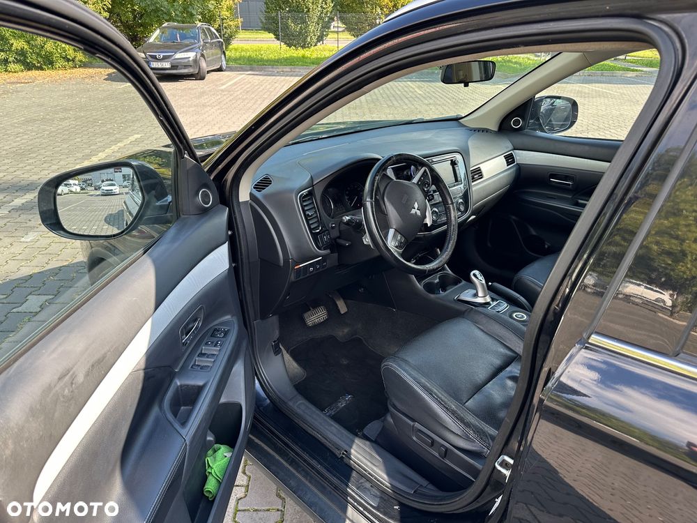 Mitsubishi Outlander Instyle NAVI - 6