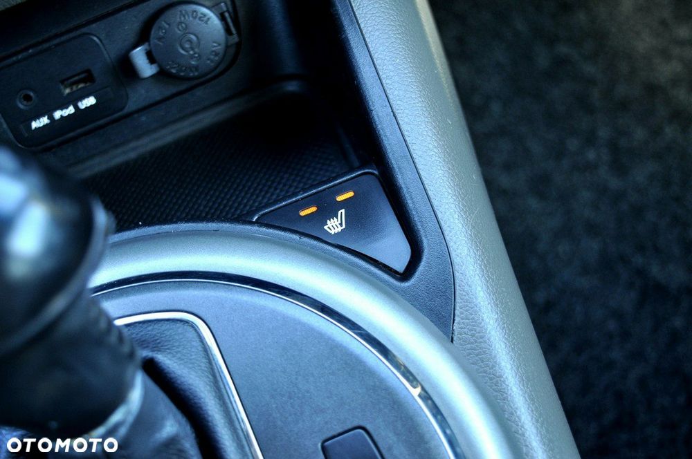 Kia Sportage 2.0 CRDI 4WD Automatik Spirit - 32