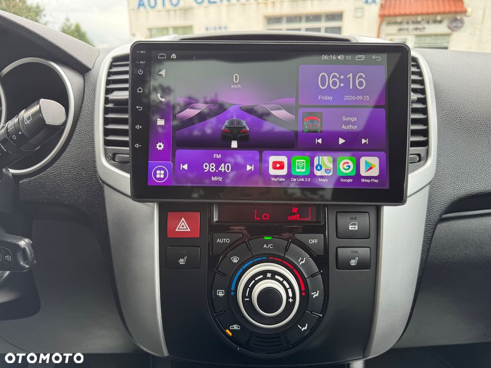 Kia Venga - 27