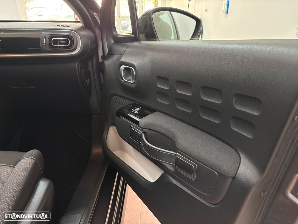 Citroën C3 1.2 PureTech Shine - 16