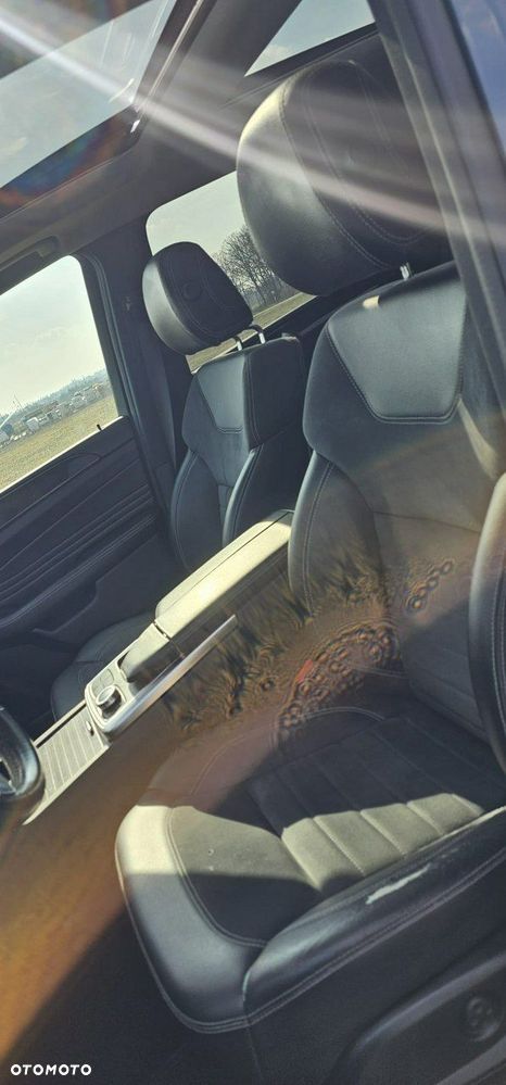 Mercedes-Benz ML - 32