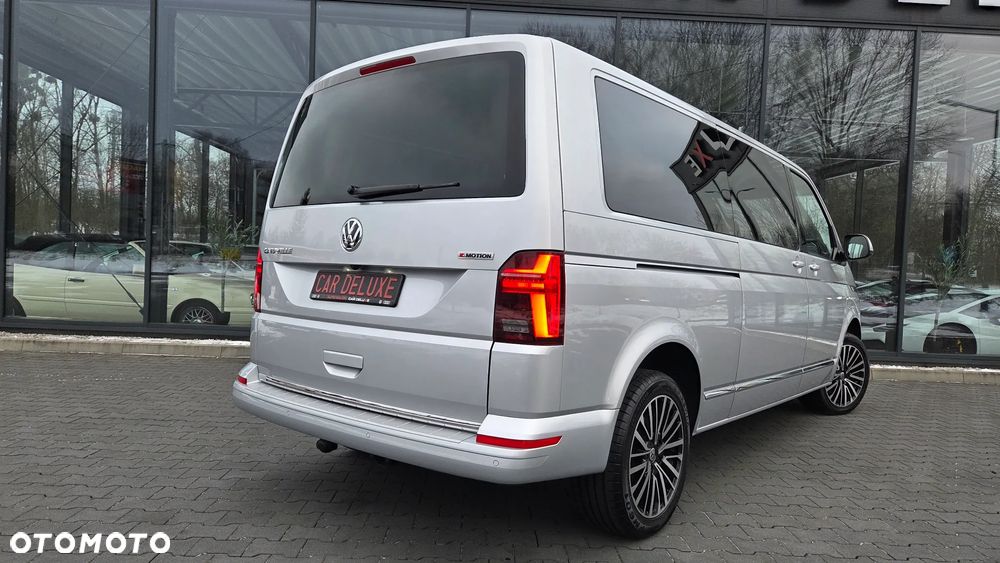 Volkswagen Caravelle 2.0 TDI L2 Highline 4Motion DSG - 8