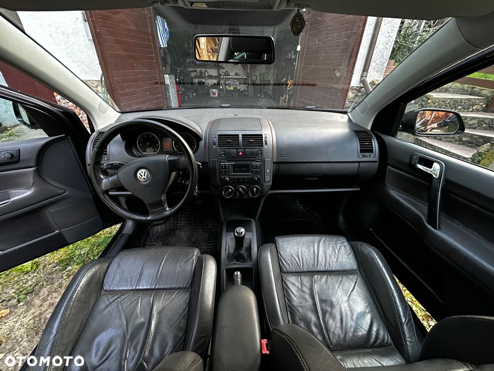 Volkswagen Polo 1.4 16V Comfortline - 23