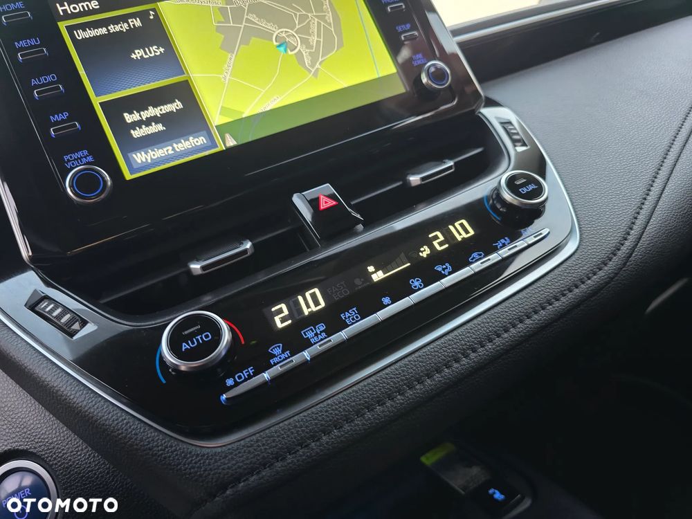 Toyota Corolla 1.8 Hybrid Executive - 18