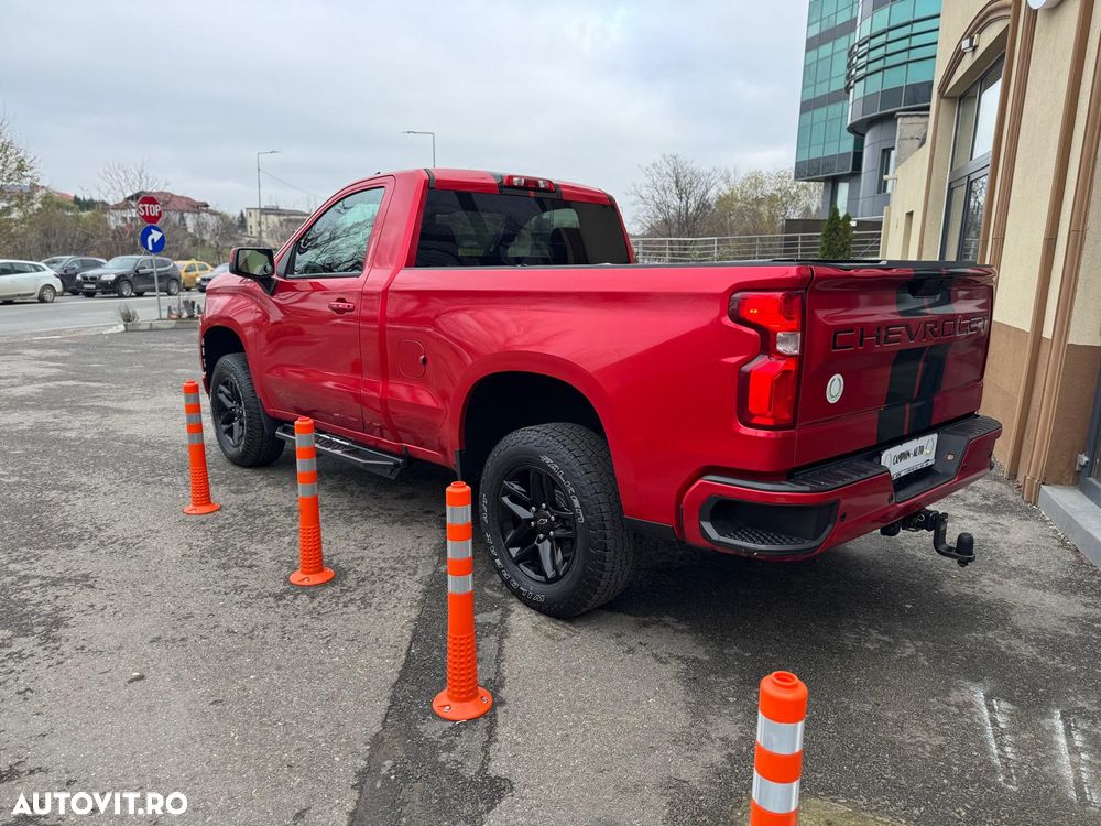 Chevrolet Silverado - 2