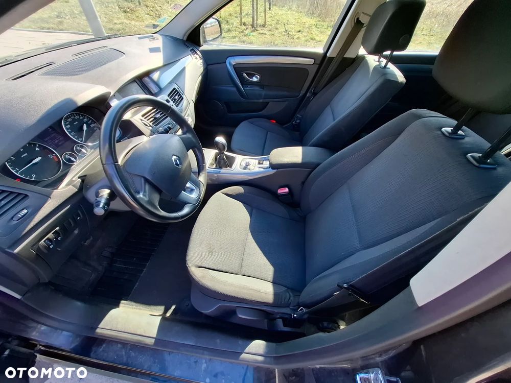 Renault Laguna 2.0 dCi Expression - 12