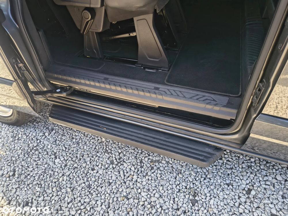 Ford Tourneo Custom - 26