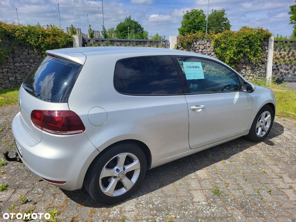 Volkswagen Golf 2.0 TDI DPF Comfortline 119 g - 18