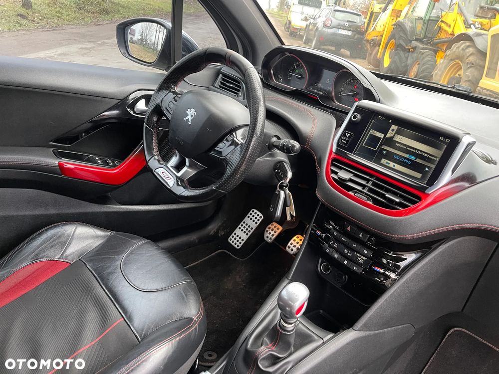 Peugeot 208 1.6 THP GTi - 18