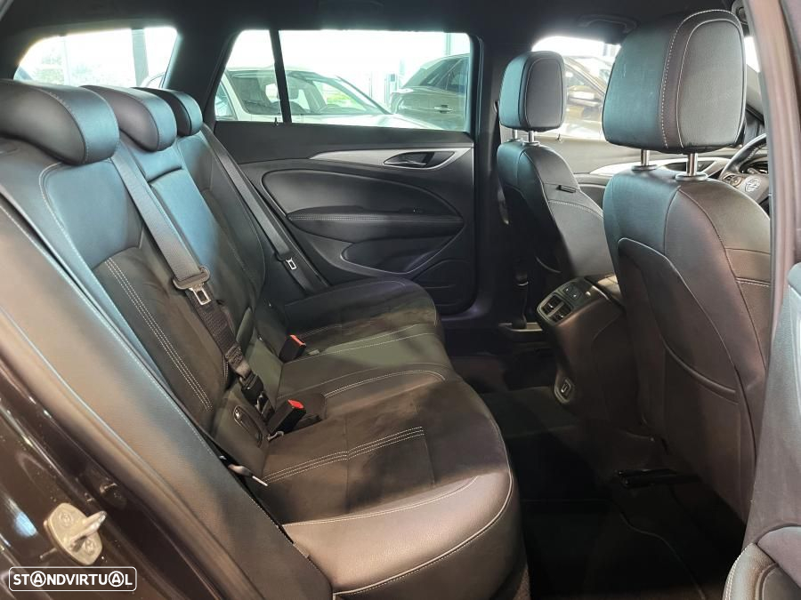 Opel Insignia Sports Tourer 1.5 D Ultimate - 24