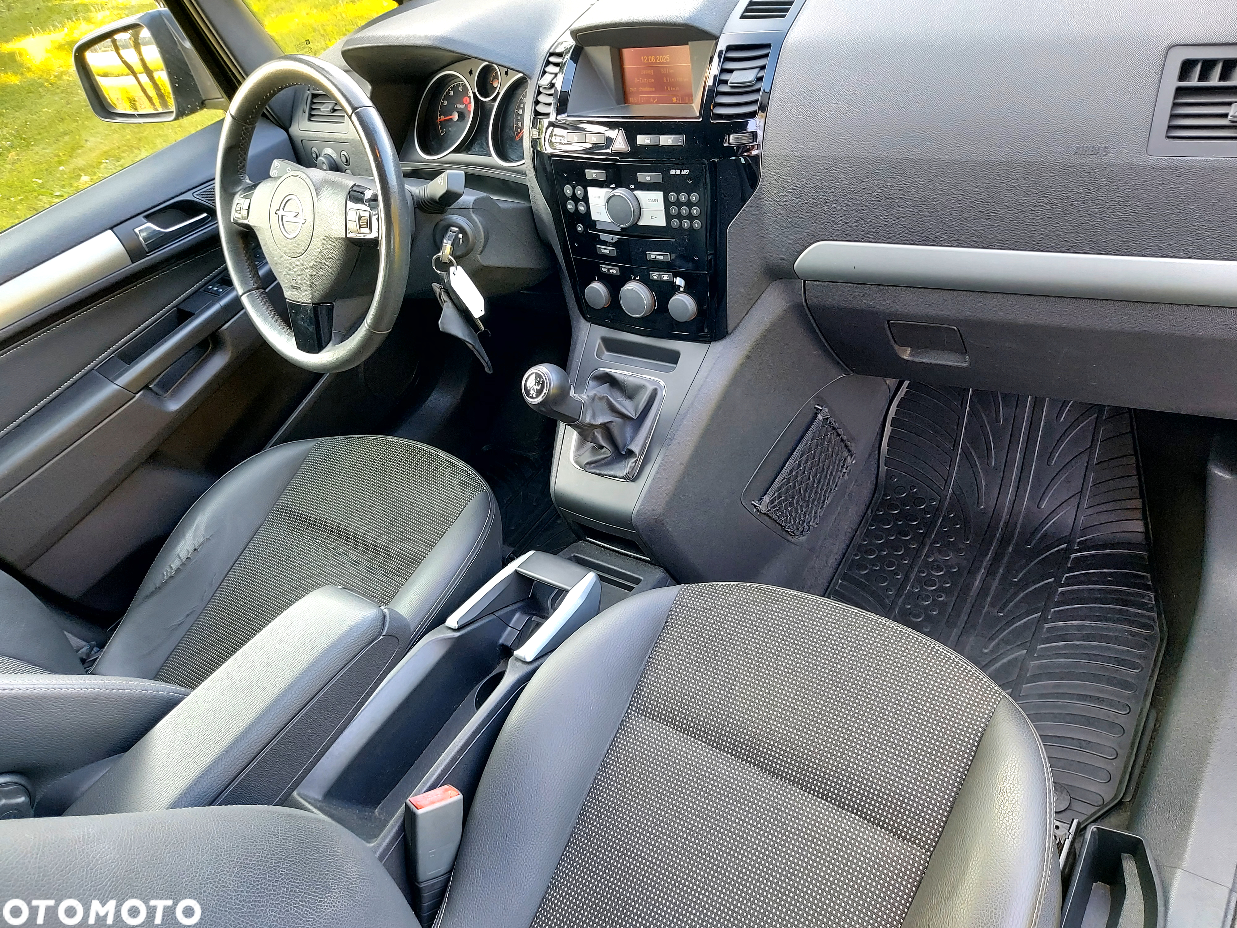 Opel Zafira 1.8 Cosmo - 15