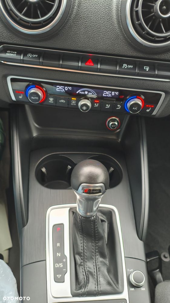 Audi A3 Sportback - 13